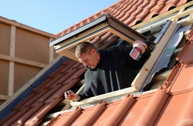 Pose de fenêtres de toit Velux à Authume